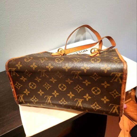 Louis Vuitton Monogram Popincourt Handbag - Picture 11 of 14